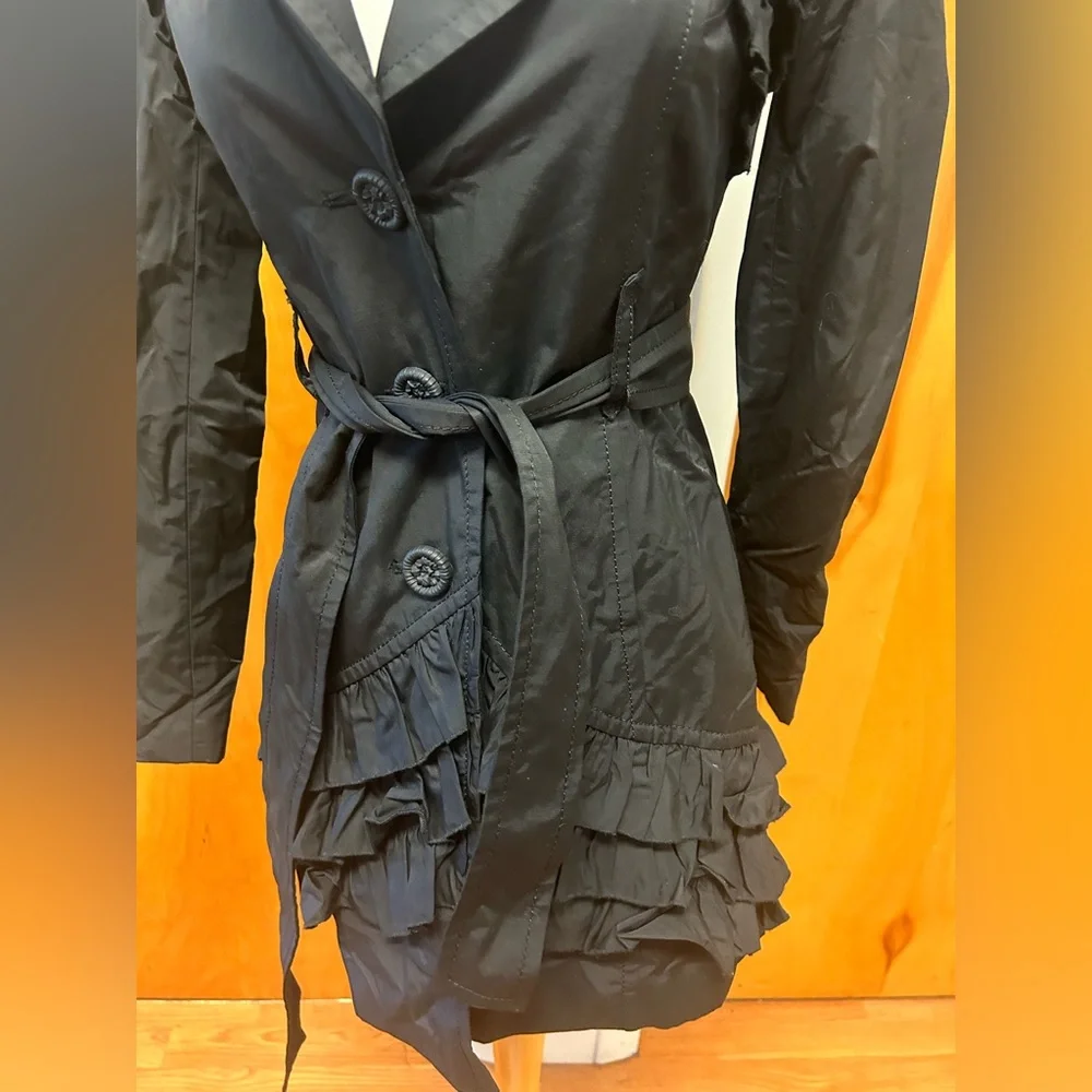 Kensie black trench coat with ruffle details size XS. - Picture 3 of 6
